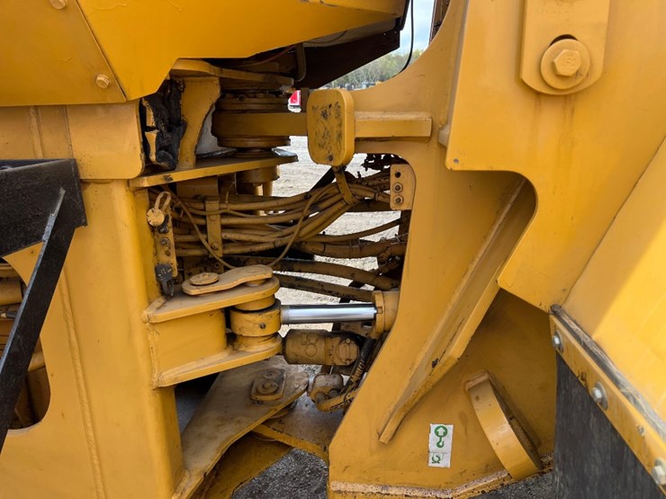 2006-caterpillar-it38g-image-23