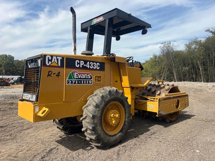 caterpillar-cp-433c-image-4