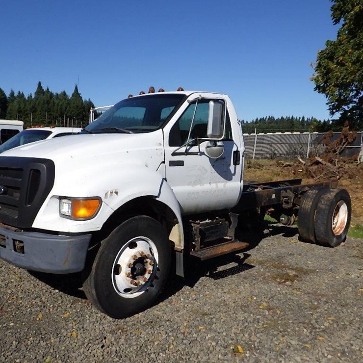 2006 FORD F750