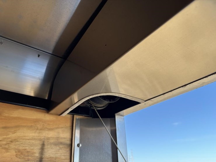 2007-haulmark-kd7x16wt3-enclosed-trailer-image-31