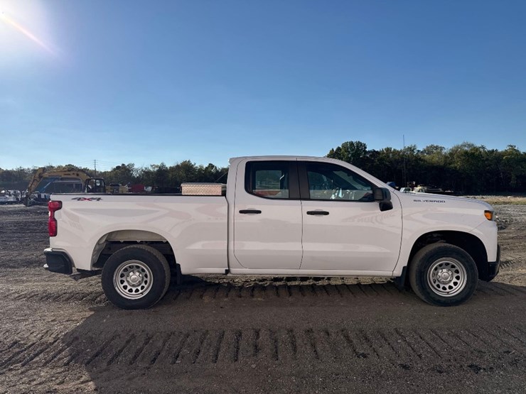 2020-chevrolet-silverado-image-5