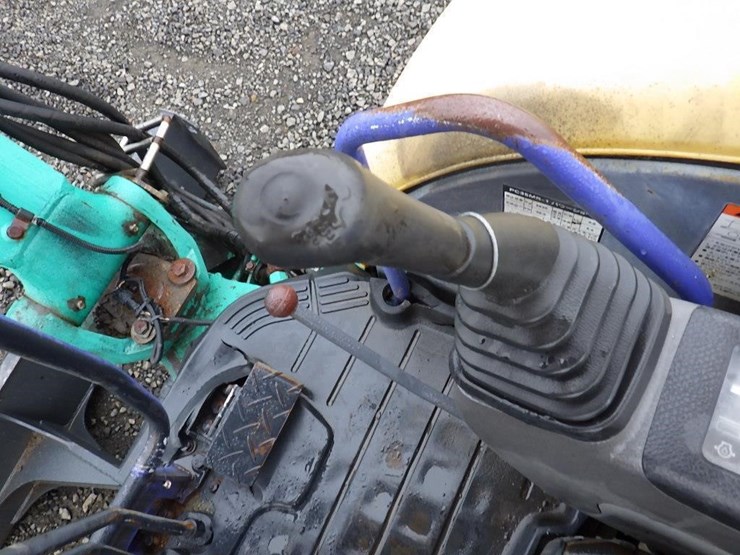 komatsu-pc35-image-39