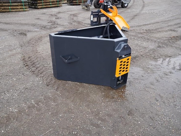 #1417-•-new-skid-steer-concrete-chuter-attachment-image-2