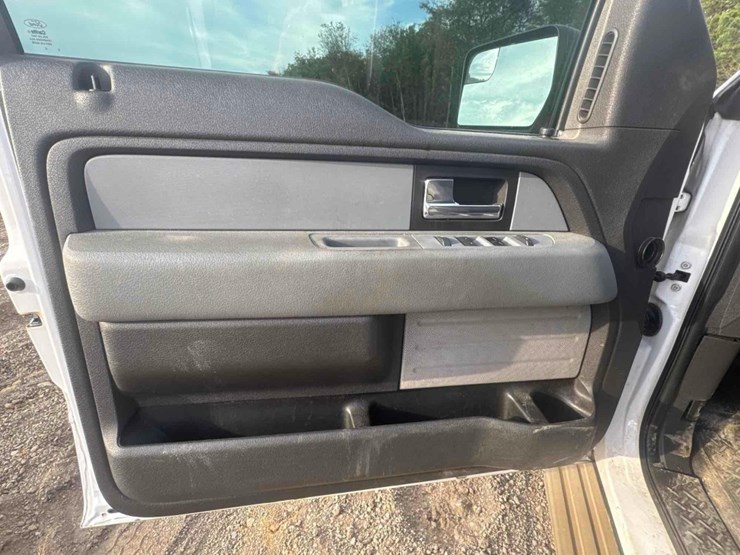 2014-ford-f150-xlt-image-21