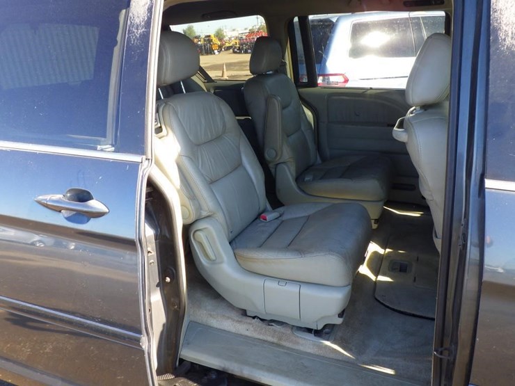 2006-honda-odyssey-image-8