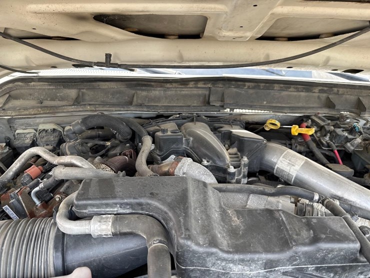 2016-ford-f550-xl-image-24