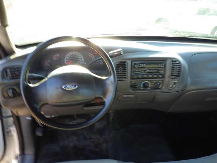 2004-ford-f150-image-7