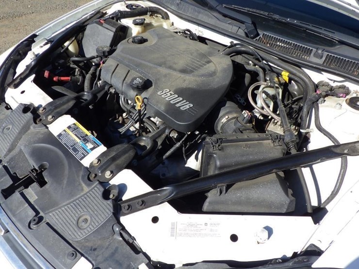 2008-chevrolet-impala-sedan-image-10