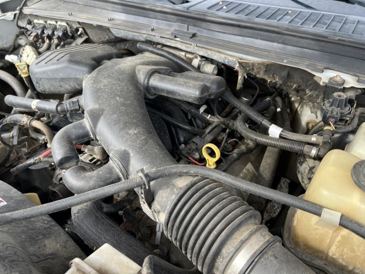 2010-ford-f350-xlt-image-17