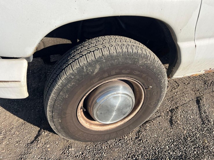 2006-ford-e350-image-18