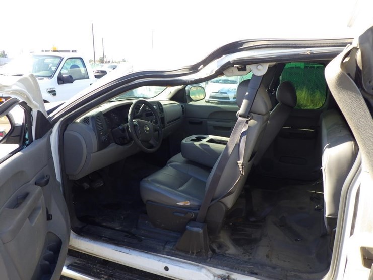 2013-chevrolet-1500-image-5