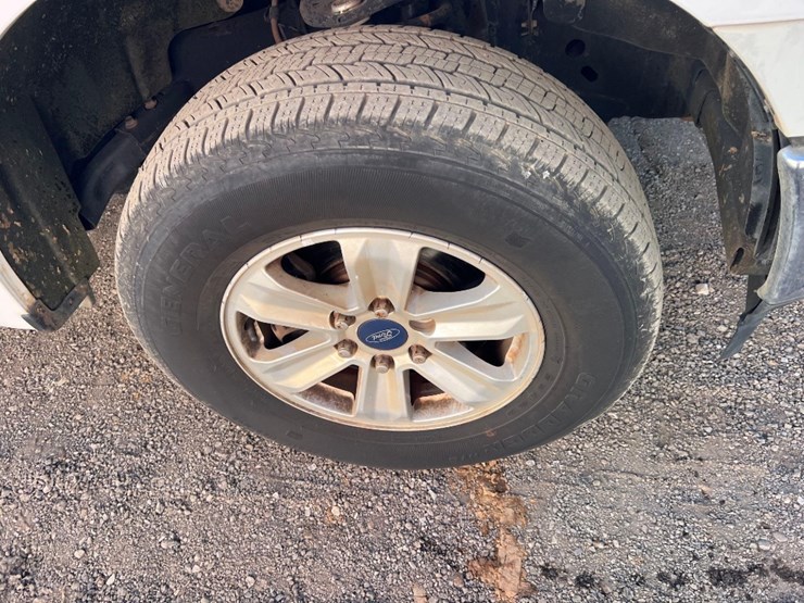 2018-ford-f150-xl-image-15