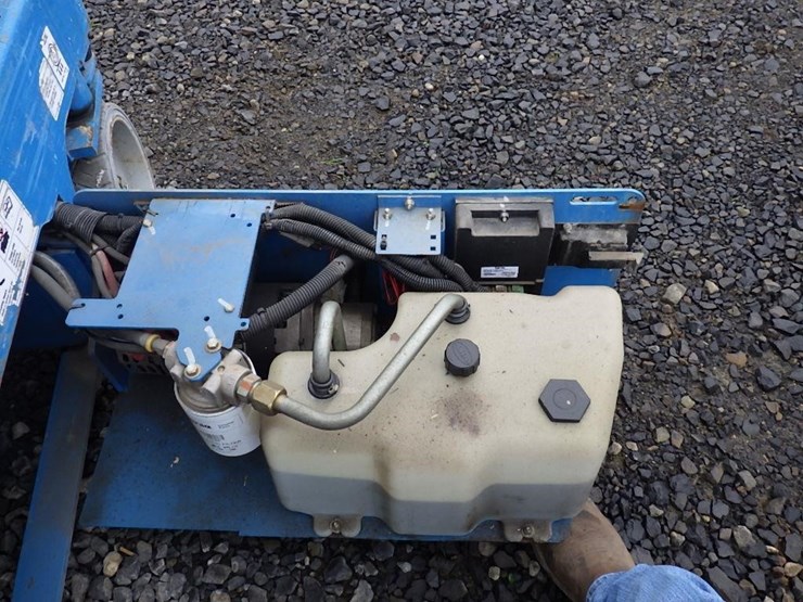 genie-gs1930-image-12
