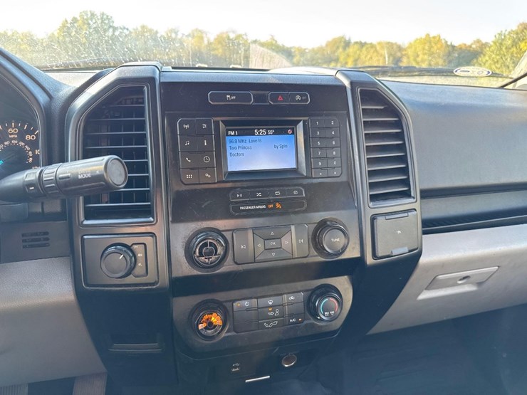2018-ford-f150-xl-image-28