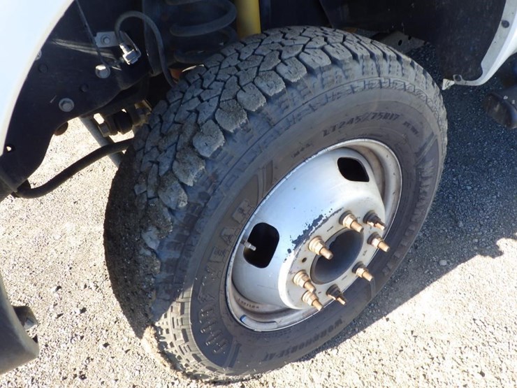 2015-ford-f350-image-13