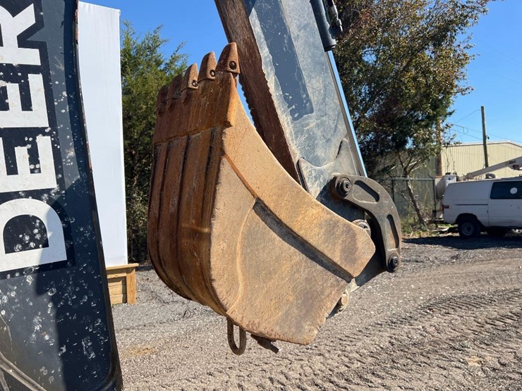 deere-410l-image-29