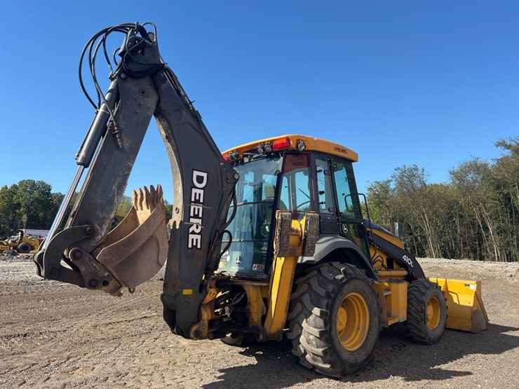 deere-410l-image-4