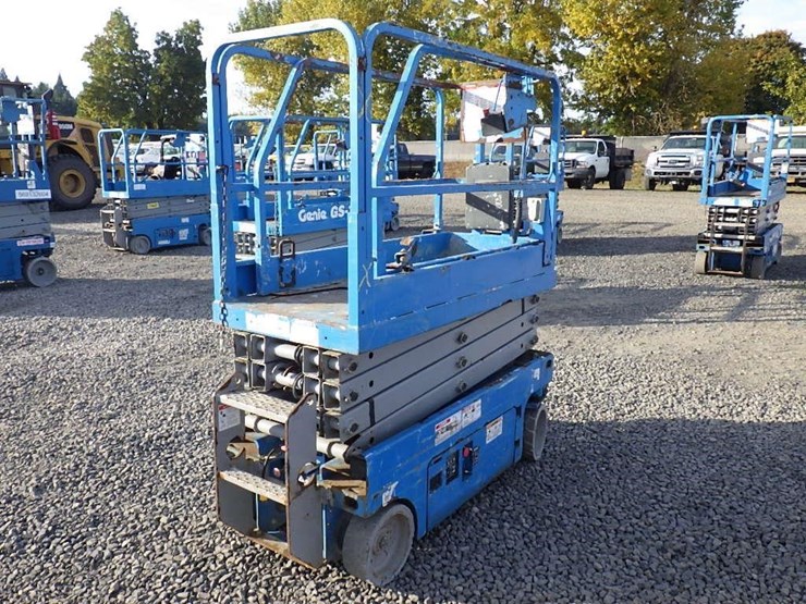 genie-gs1930-image-1