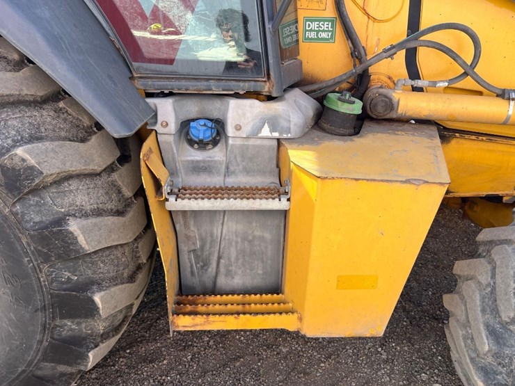 deere-410l-image-25