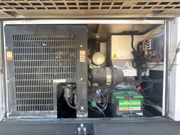 2018-generac-magnum-mmg251f1-portable-generator-image-11