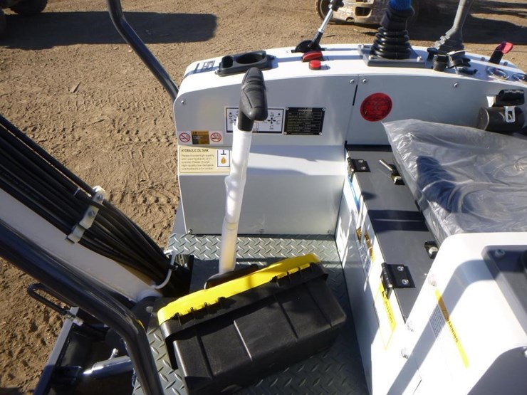bttl-et15h-6-hydraulic-excavator-image-20
