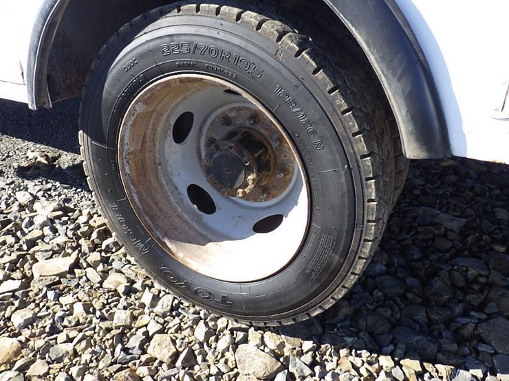 2000-ford-f550-image-10