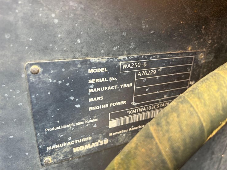 komatsu-wa250-image-19