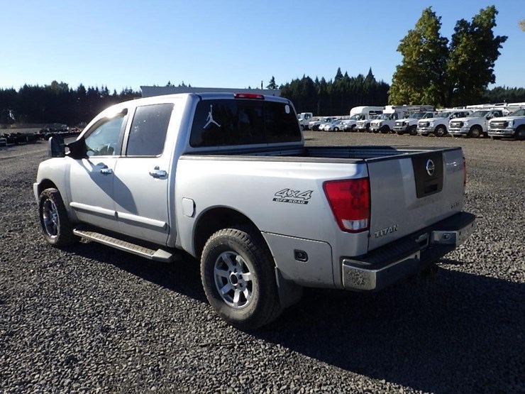 2004-nissan-titan-image-5