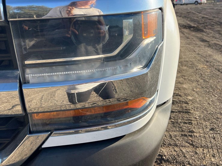 2018-chevrolet-silverado-image-15