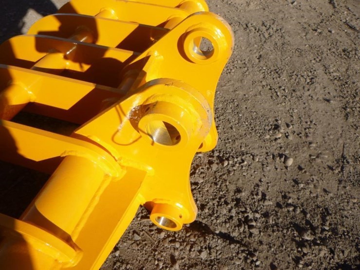 caterpillar-305-image-5