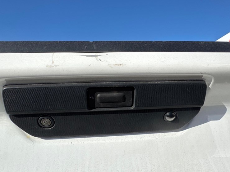 2020-chevrolet-silverado-image-13