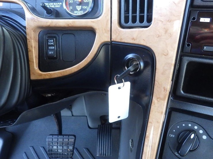 2011-international-prostar-image-29