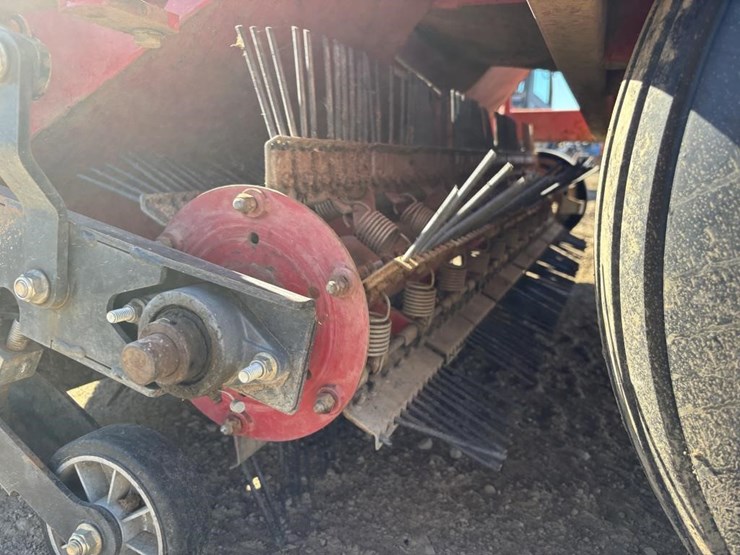 2011-toro-rake-o-val-0750-debris-vacuum-image-13