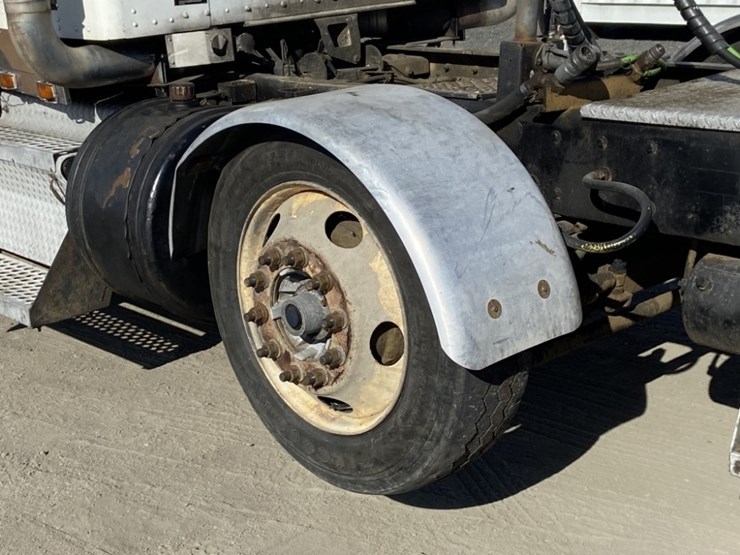 2000-kenworth-t800-image-26
