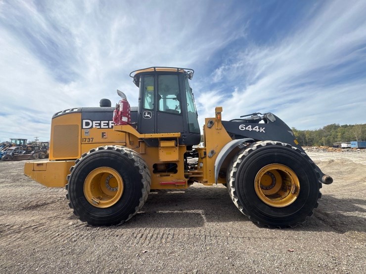 2017-deere-644k-image-5