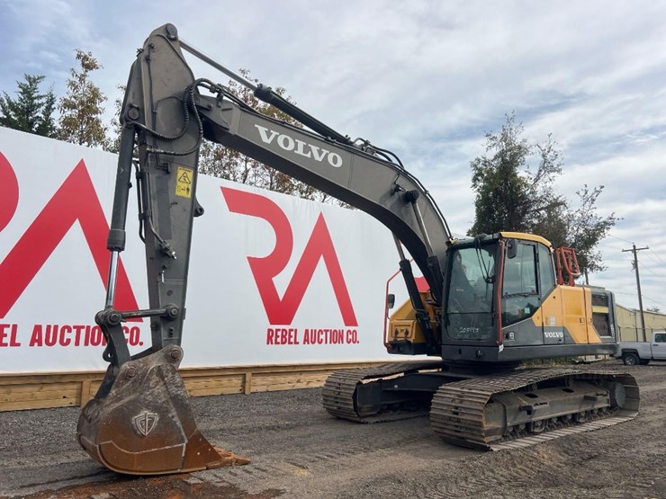 volvo-ec220el-image-8