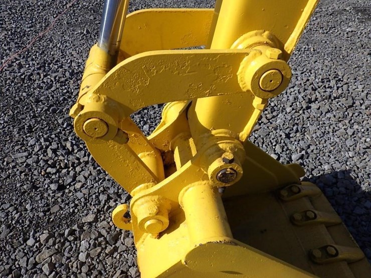 komatsu-pc28uu-image-9