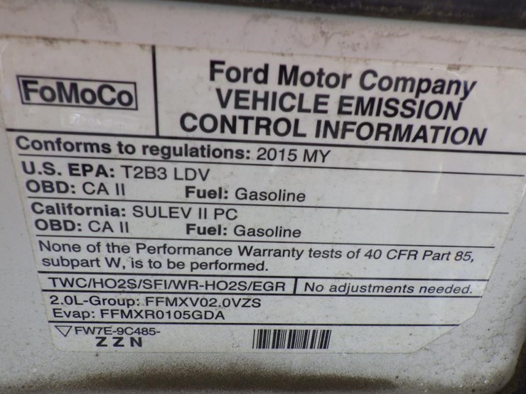 2015-ford-fusion-sedan-image-12