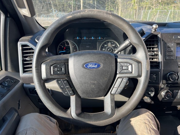 2018-ford-f150-xl-image-27