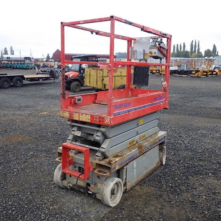 2005 SKYJACK SJIII3219