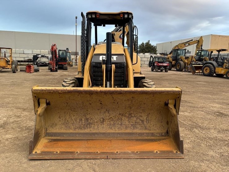 caterpillar-420f2-image-6