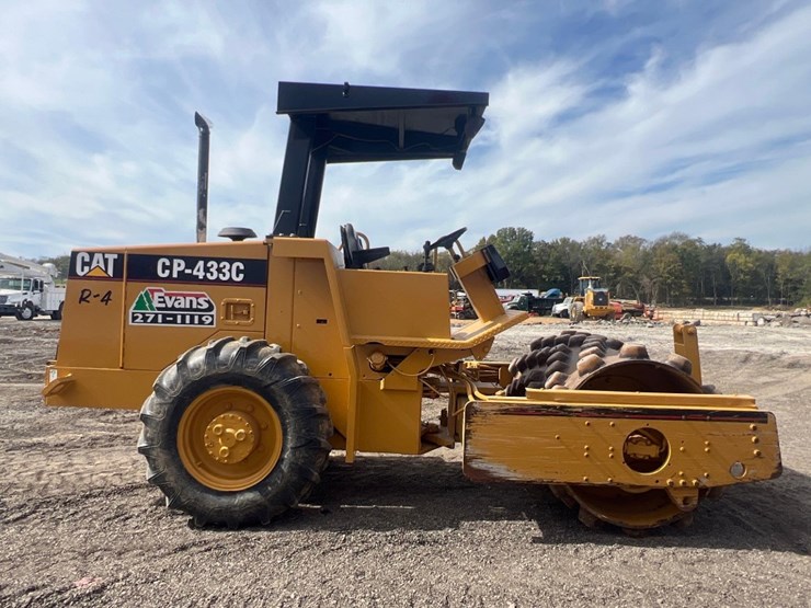 caterpillar-cp-433c-image-5