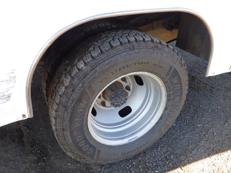 2015-ford-f350-image-14