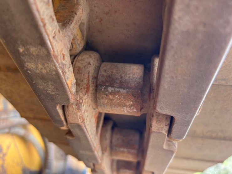 caterpillar-d4k-xl-image-18