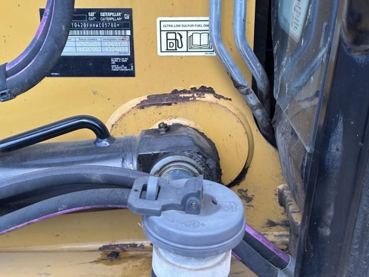 caterpillar-420f2-image-54