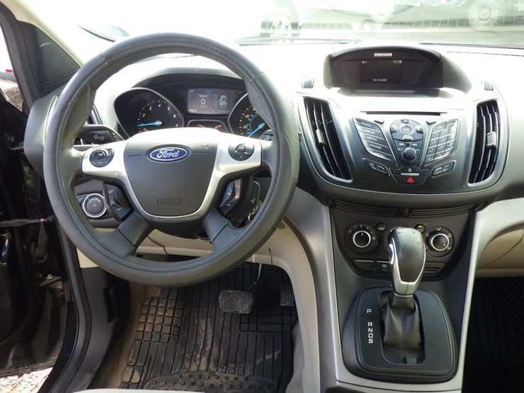 2014-ford-escape-image-9