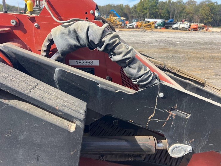 2019-ditch-witch-sk1550-image-11
