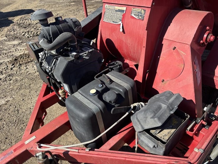 2011-toro-rake-o-val-0750-debris-vacuum-image-11