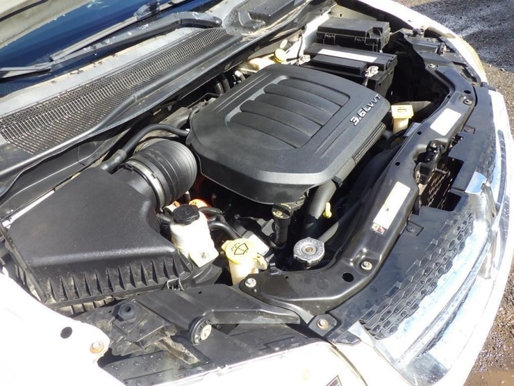 2013-dodge-grand-caravan-image-11