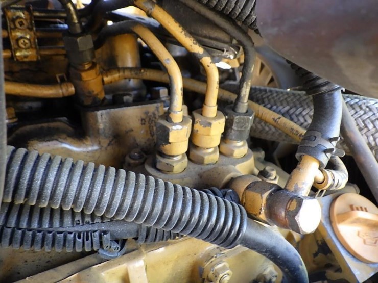 komatsu-pc12-image-16